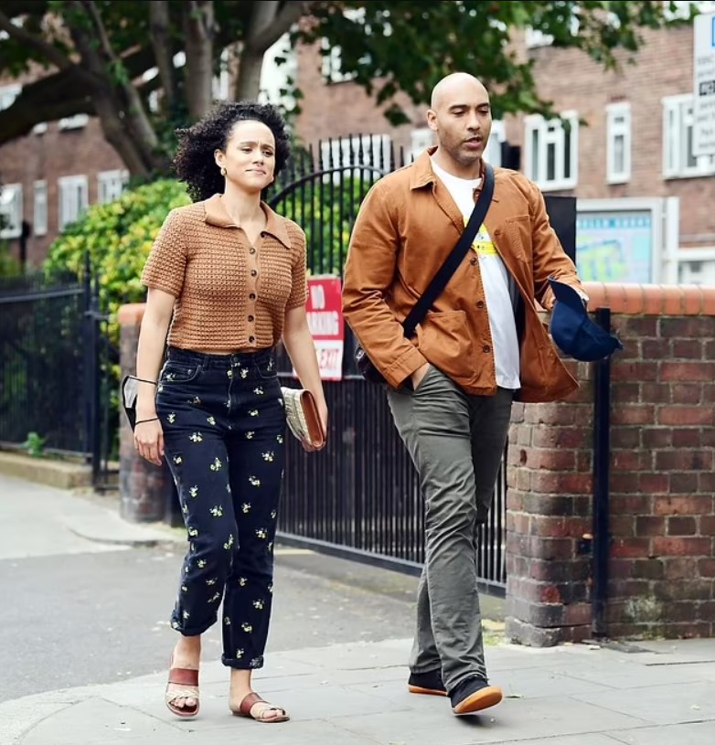 Nathalie Emmanuel and her boyfriend Alex Lanipekun during their stroll in Notting Hill