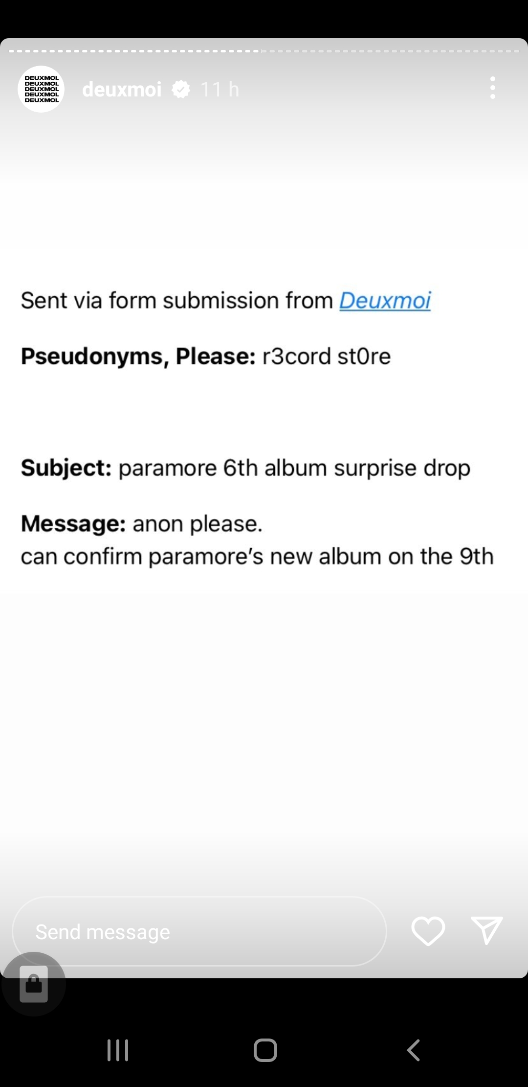 Deuxmoi sharing news regarding Paramore's new album. 