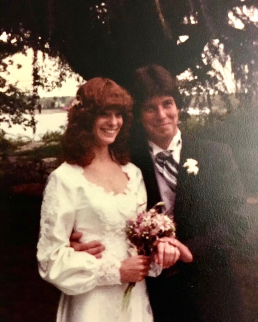 Tom Bergeron shared a wedding photo on their 40th anniversary. 