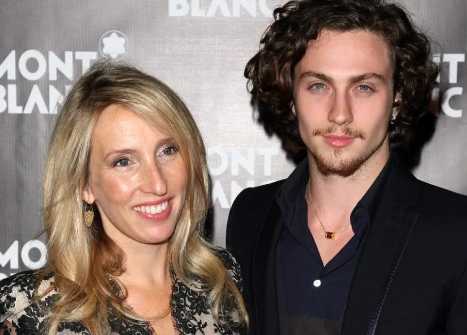 Aaron and Sam Taylor-Johnson are celebrating their 10th wedding anniversary. 
