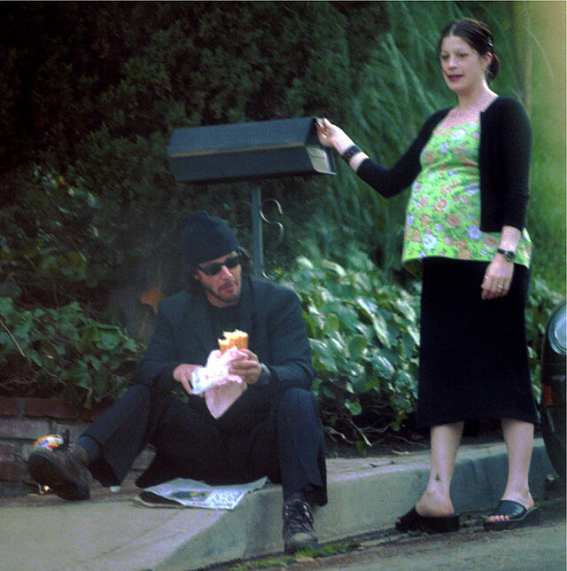 Keanu Reeves with late girlfriend Jennifer Syme when she was pregnant.