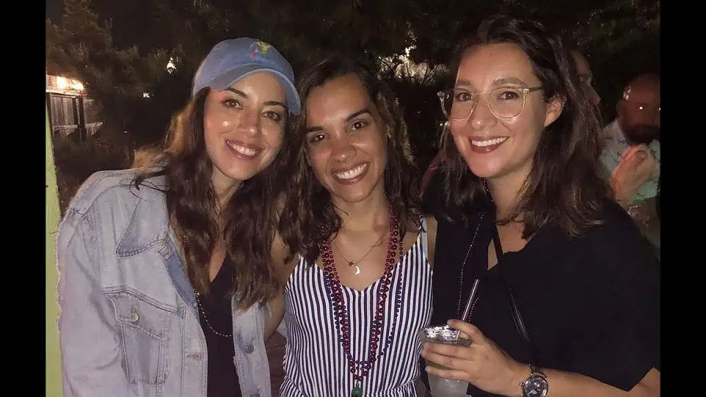 Aubrey Plaza is pictured with sisters Renee and Natalie.