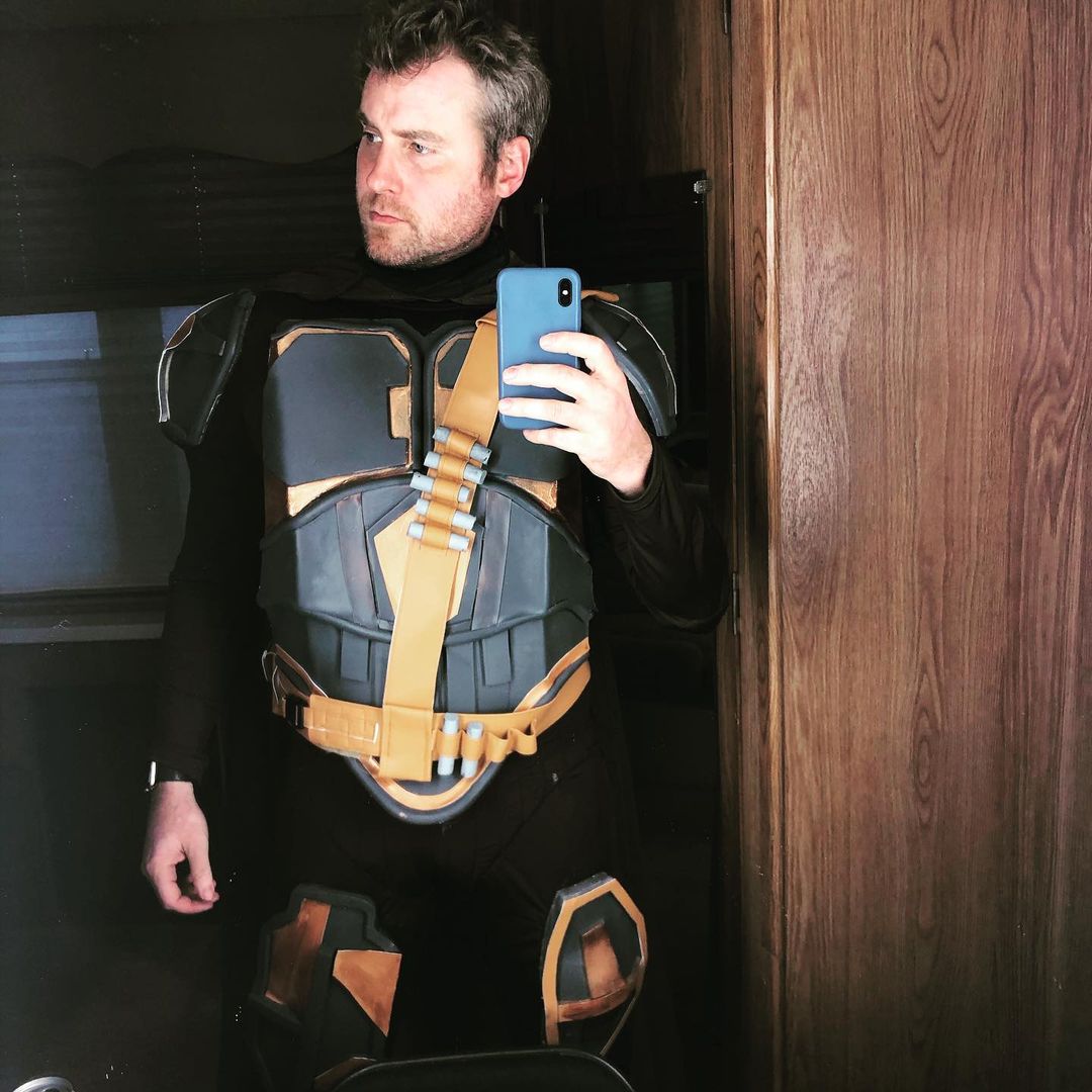 Mike O'Gorman attempted to cosplay as a character from The Mandalorian in 2021