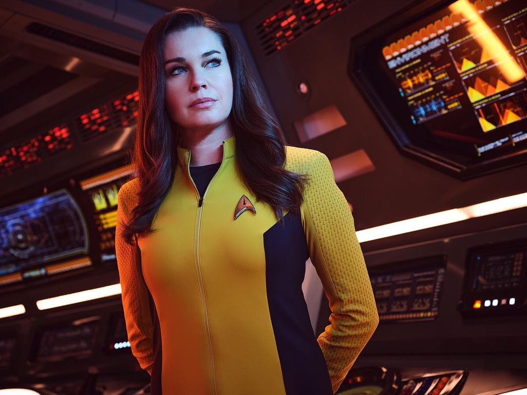 Rebecca Ramijn played the role of Number one in Star Trek