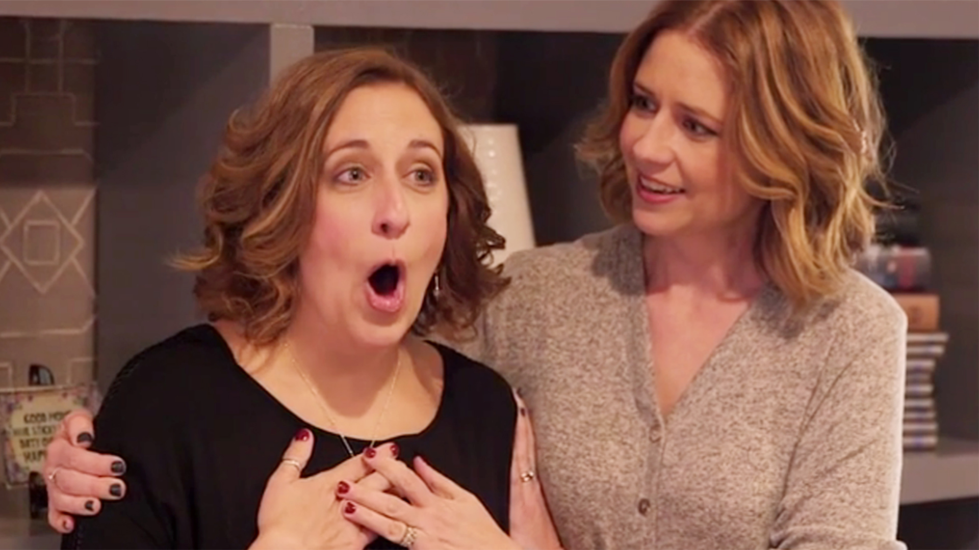 Jenna Fischer surprised her sister with a home makeover.