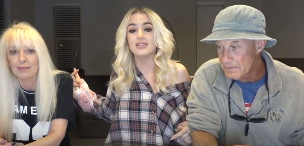 Tana Mongeau with her parents 