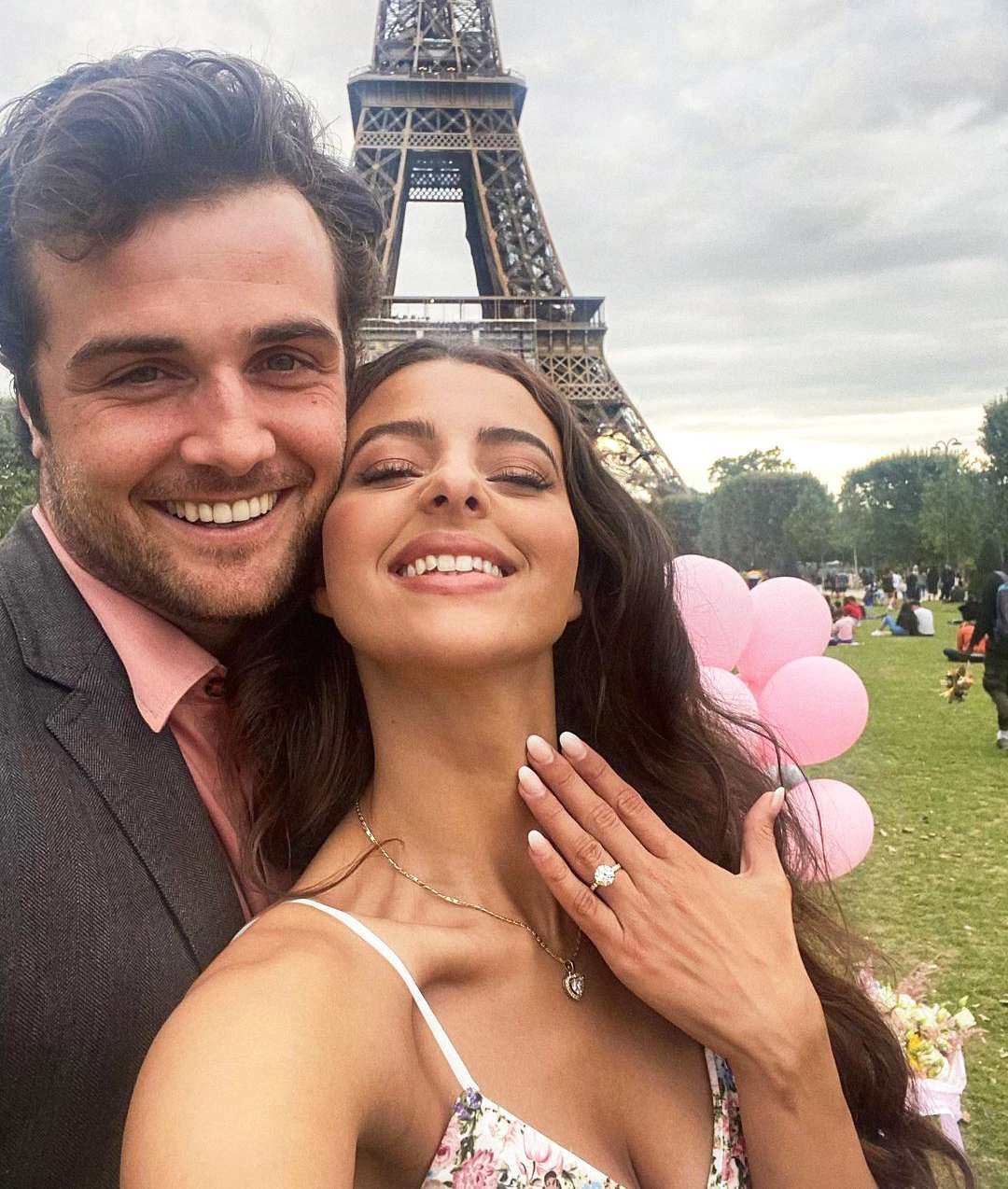 Beau Mirchoff and Jenny Meinen get engaged in Paris.