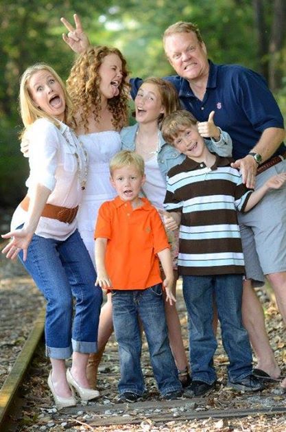 Madison Lintz with her parents and siblings.