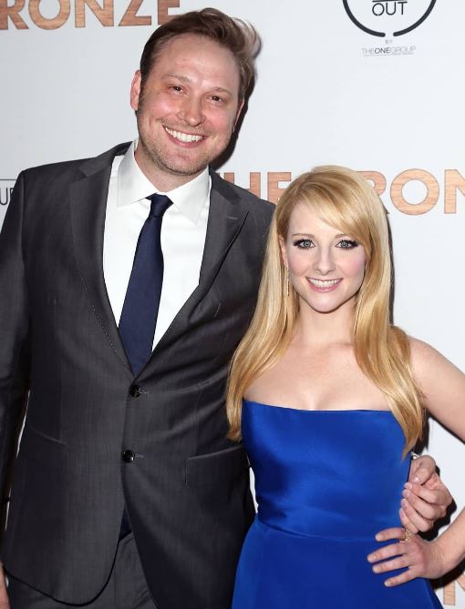 Melissa Rauch and husband Winston in award event