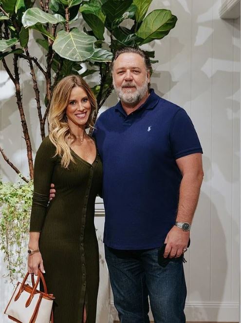 Russell Crowe with his girlfriend Britney Theriot