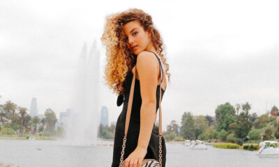 Does Sofie Dossi Have a Spine? Marvelous Flexibility and Control of Body