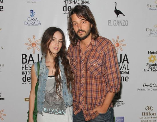 Diego Luna with his then-wife Camila Sodi in the filmmaker reception on November, 2012