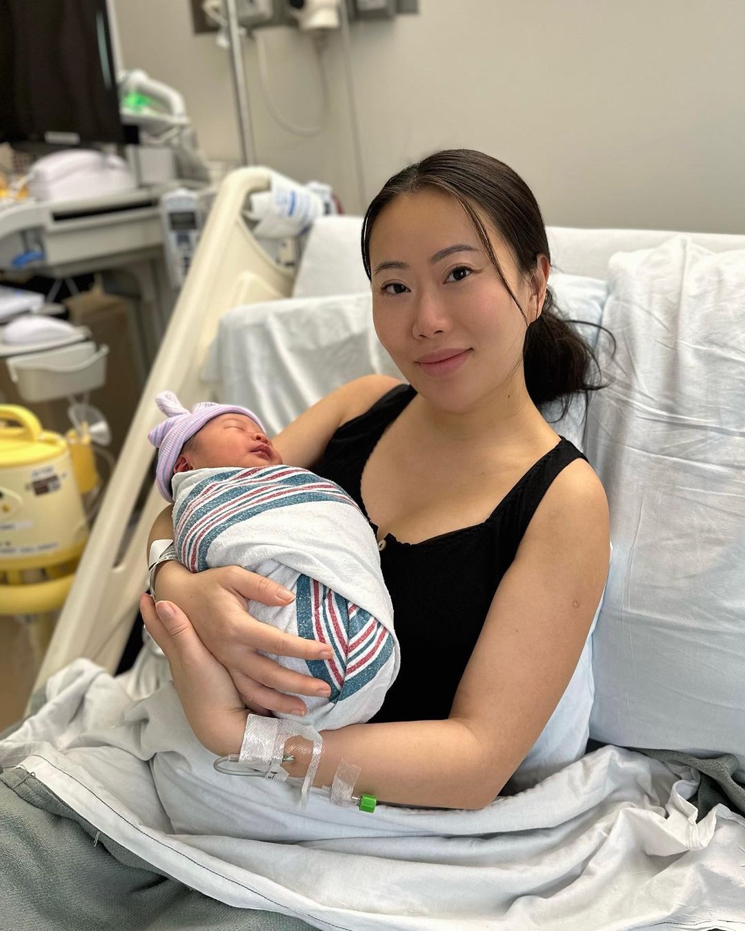 Kelly Mi Li gave birth to a baby girl Mili Ma in early April 2023. 