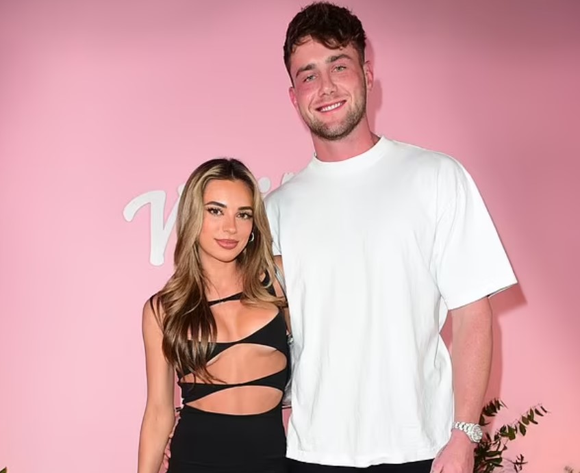 Georgia Hassarati and Harry Jowsey split up after a year of dating. 