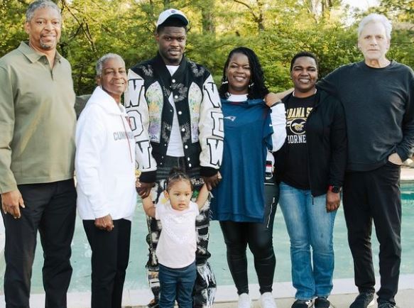 Malik Cunningham with his  family