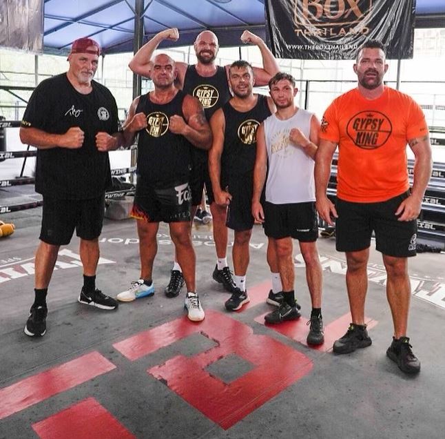 Tyson Fury with his father and siblings in training camp