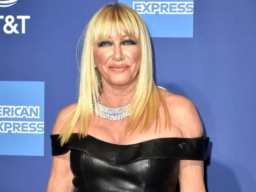 Suzanne Somers bravely battles cancer with willpower. 