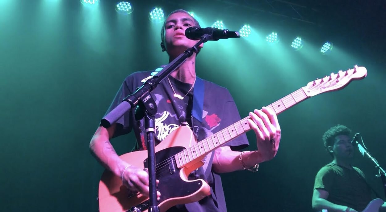 Dominic Fike performing during a concert