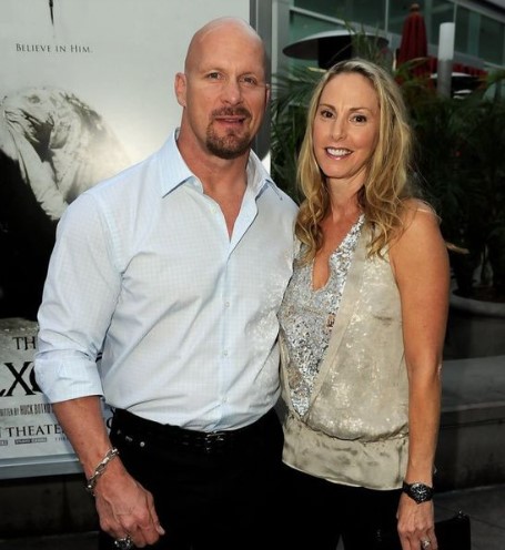 Steve Austin with his wife Kristin Feres (Source: Pinterest) 