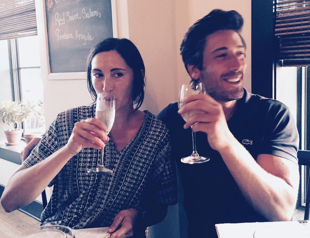 David Muir and his sister Rebecca Muir drinking champagne
